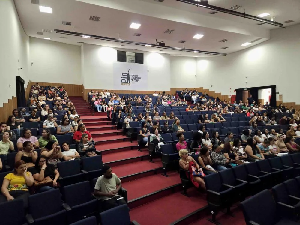 Auxiliares de Classe participam de nova rodada de formação continuada